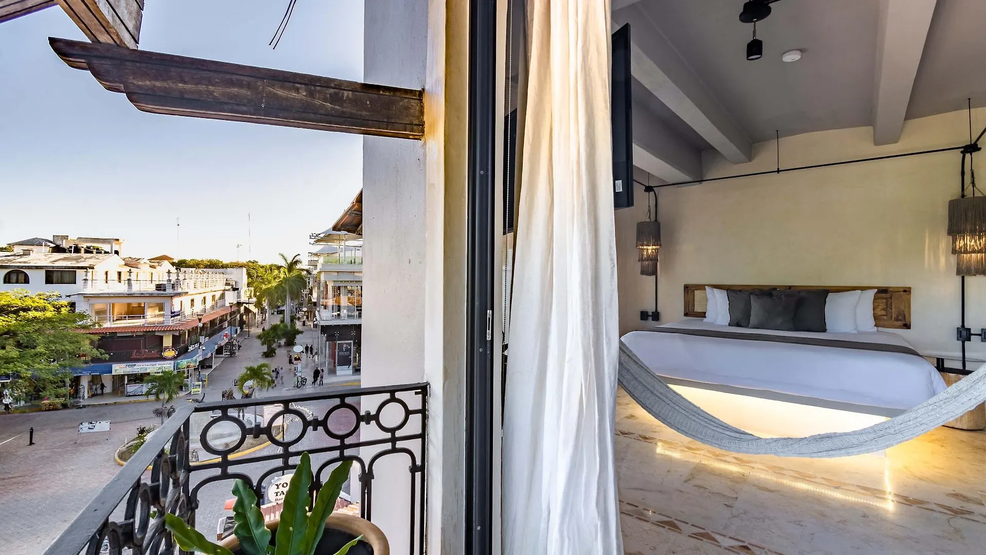 ****  Caribbean Paradise Hotel & Spa - 5Th Avenue Playa del Carmen Mexiko